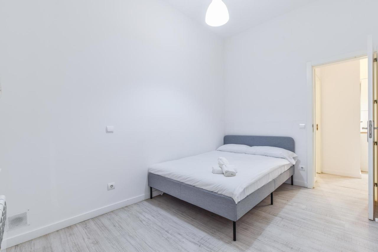 Amplio Apartamento En Malasana Para 6 Personas Apartment Madrid Exterior photo