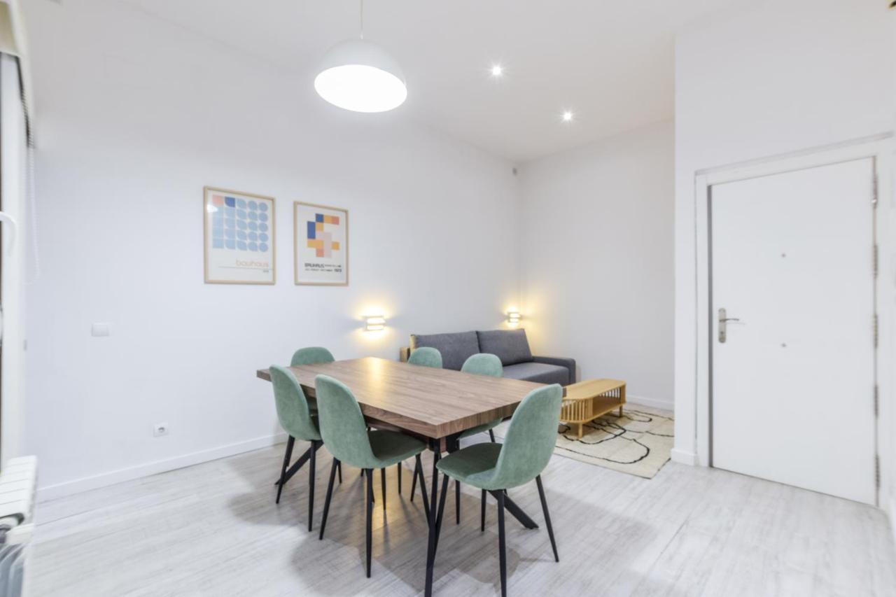 Amplio Apartamento En Malasana Para 6 Personas Apartment Madrid Exterior photo