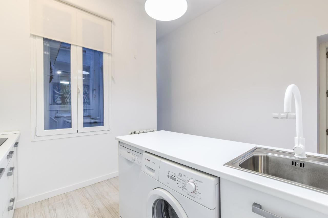 Amplio Apartamento En Malasana Para 6 Personas Apartment Madrid Exterior photo